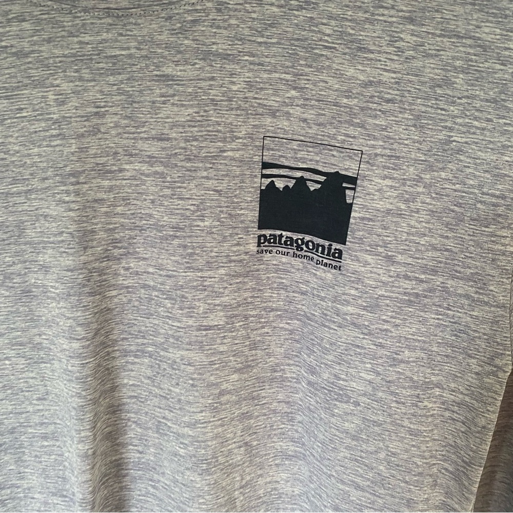 Patagonia Girls Lightweight Long Sleeve Light Purple Size Large (12-14) - Picture 2 of 5